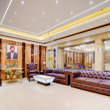 Super Townhouse Jageer Palace Near Mayapuri Chowk Nova Deli Exterior foto