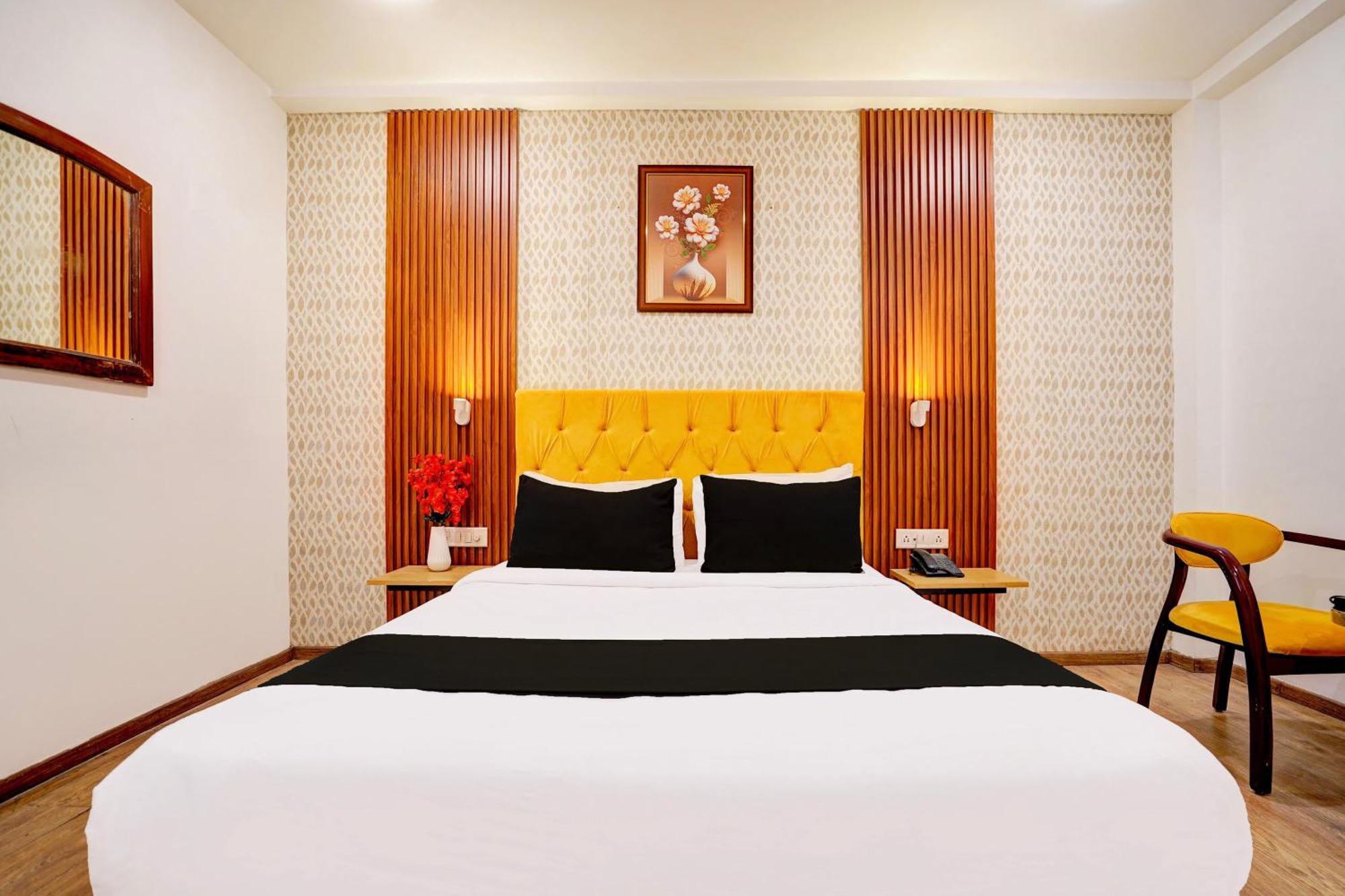 Super Townhouse Jageer Palace Near Mayapuri Chowk Nova Deli Exterior foto
