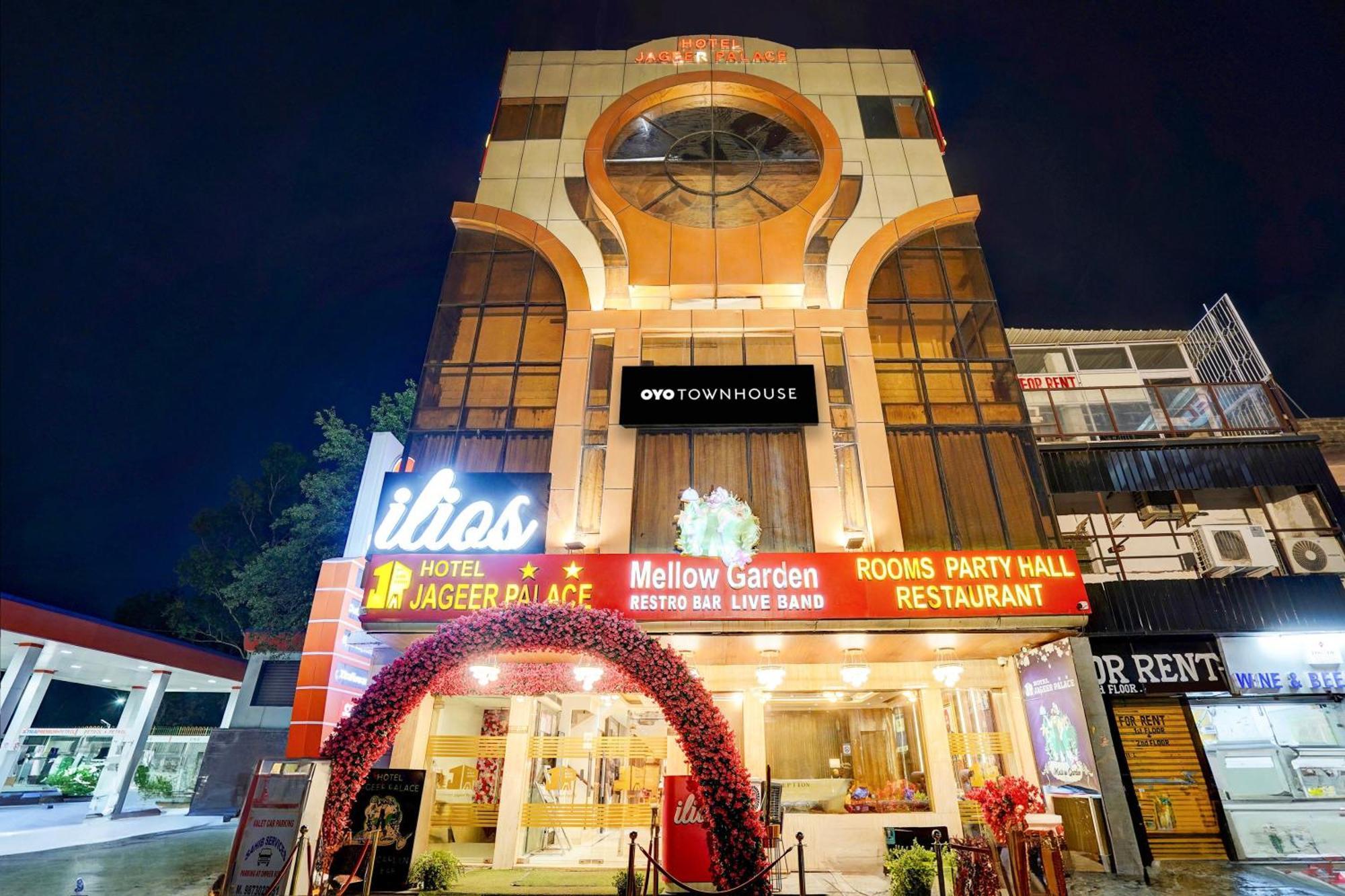 Super Townhouse Jageer Palace Near Mayapuri Chowk Nova Deli Exterior foto